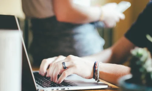 Shortcuts werden auf Tastatur eingetippt